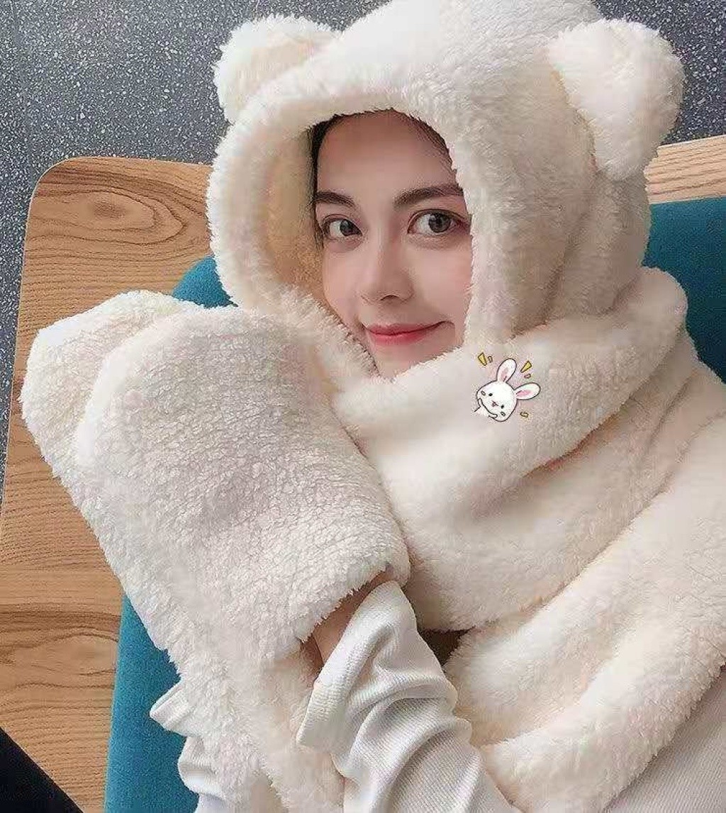 Jane Eyre Siyuan Network's new Korean-style three-piece set, featuring a thick, warm and cute little bear hat, scarf and gloves, all in one detail image 4