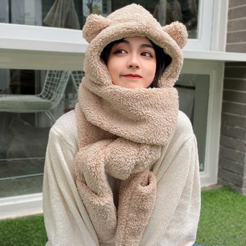 Jane Eyre Siyuan Network's new Korean-style three-piece set, featuring a thick, warm and cute little bear hat, scarf and gloves, all in one Application Scenario