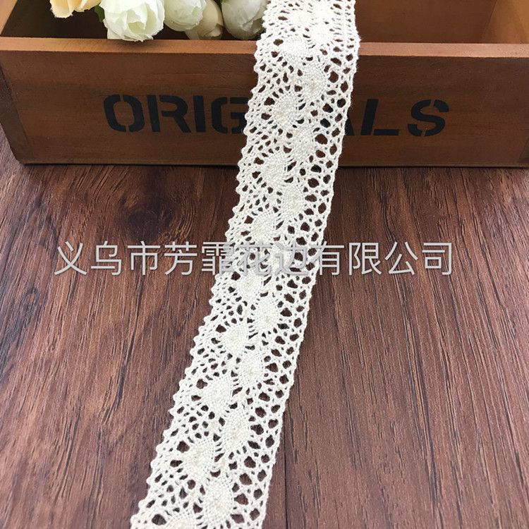 Factory direct sales: 4 cm cotton thread lace, exquisite and durable patterned clothing, accessories and handicrafts, suitable accessories details Picture