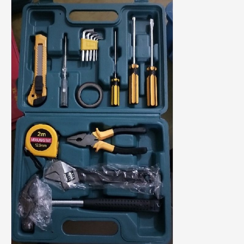 16pcs五金工具组合套装 家用工具箱 扳手羊角锤详情图1