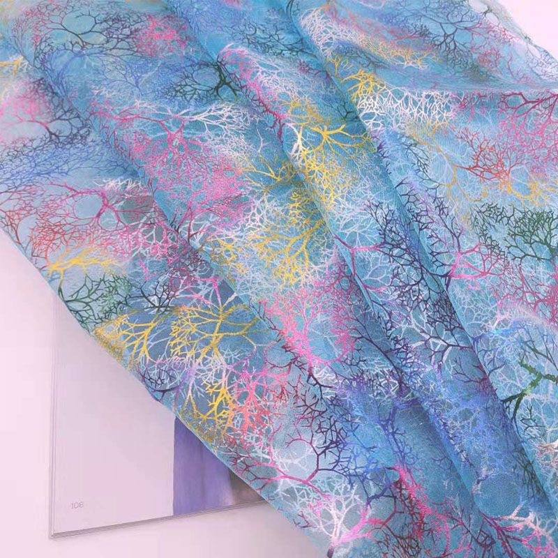 The dazzling starry sky mesh fabric is a gradient non-peeling lace fabric that is popular for taking photos and making DIY handicrafts Specification image