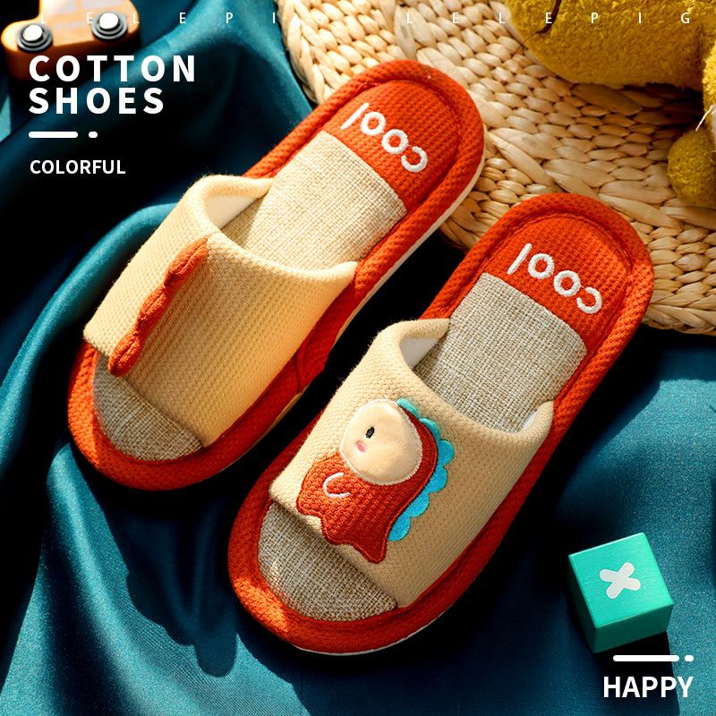 2021 New children's slippers, spring and autumn indoor household boys' and girls' slippers, cartoon anti-slip soft-soled open-toe parent-child slippers Application Scenario