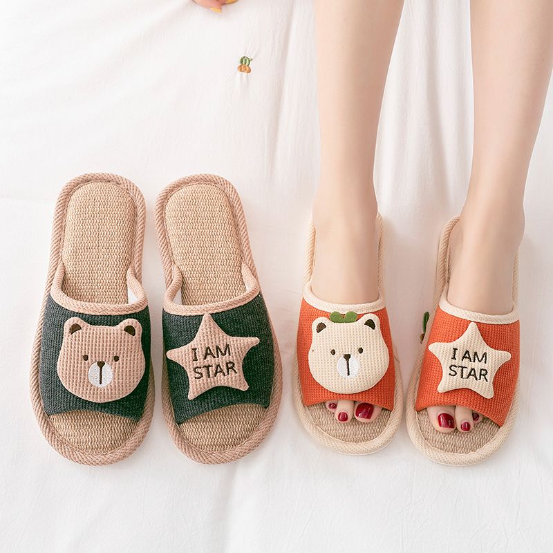 Home slippers for women, spring and autumn linen slippers, indoor home soft soled anti-slip cartoon couple, four seasons fabric slippers for men Application Scenario