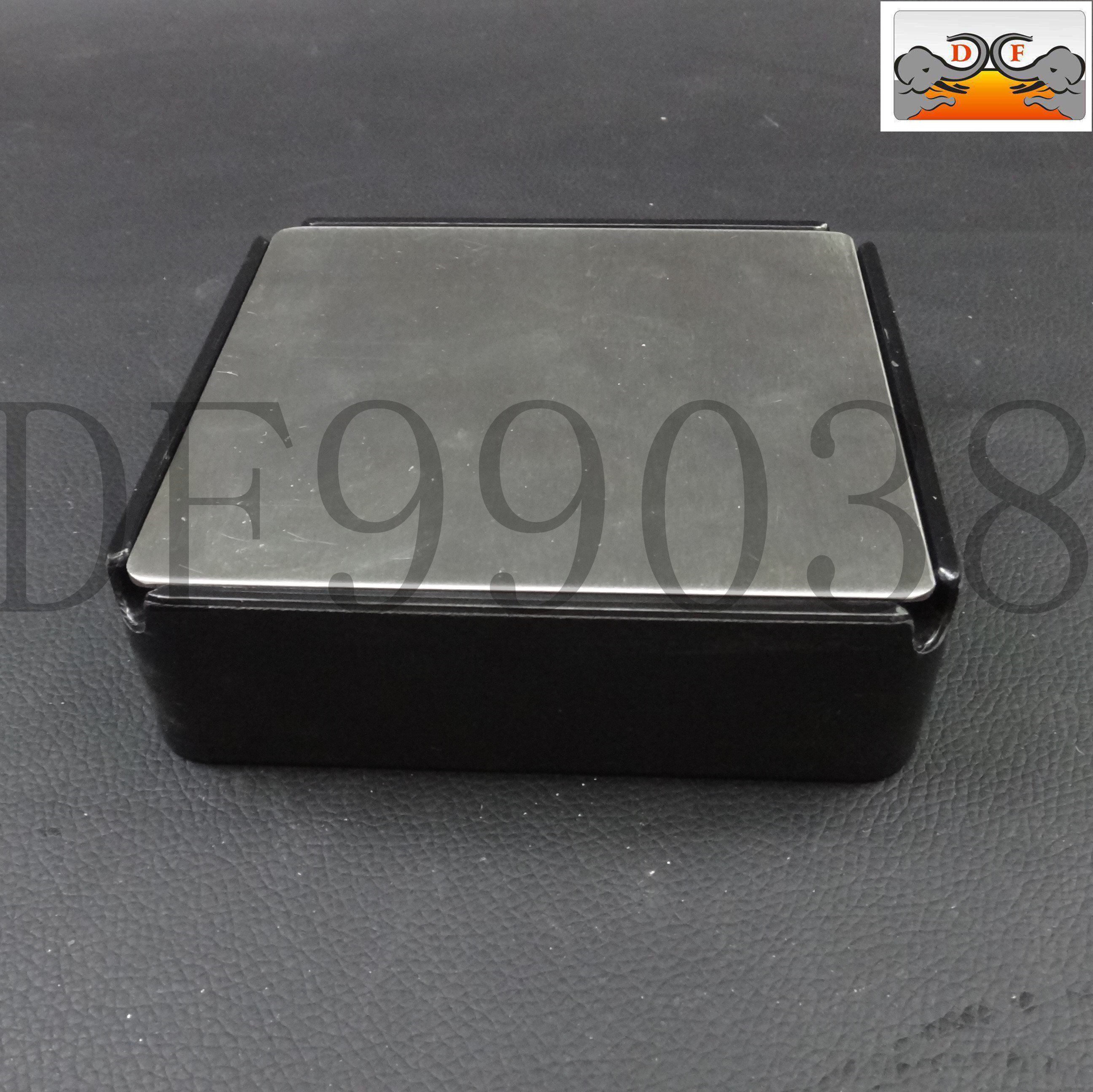 DF99038 创意树脂烟灰缸 DF Trading House详情7