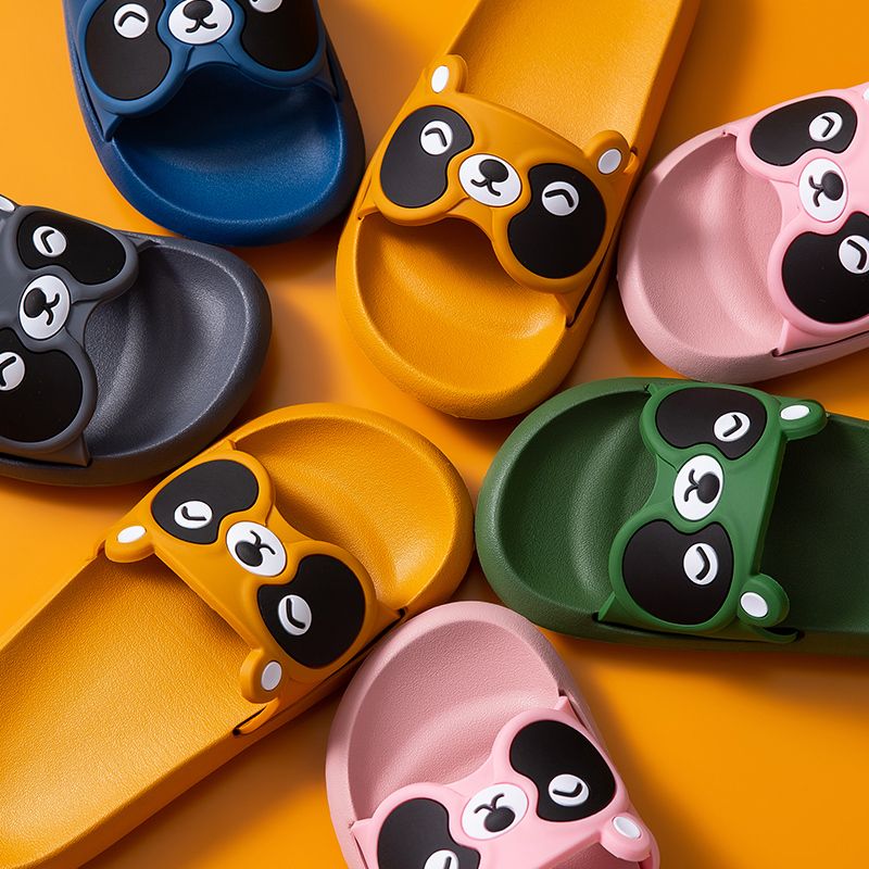 Children's slippers for home use, women's summer indoor home, home bathroom, anti-slip bathing, couples, children's cool slippers, men's summer Application Scenario