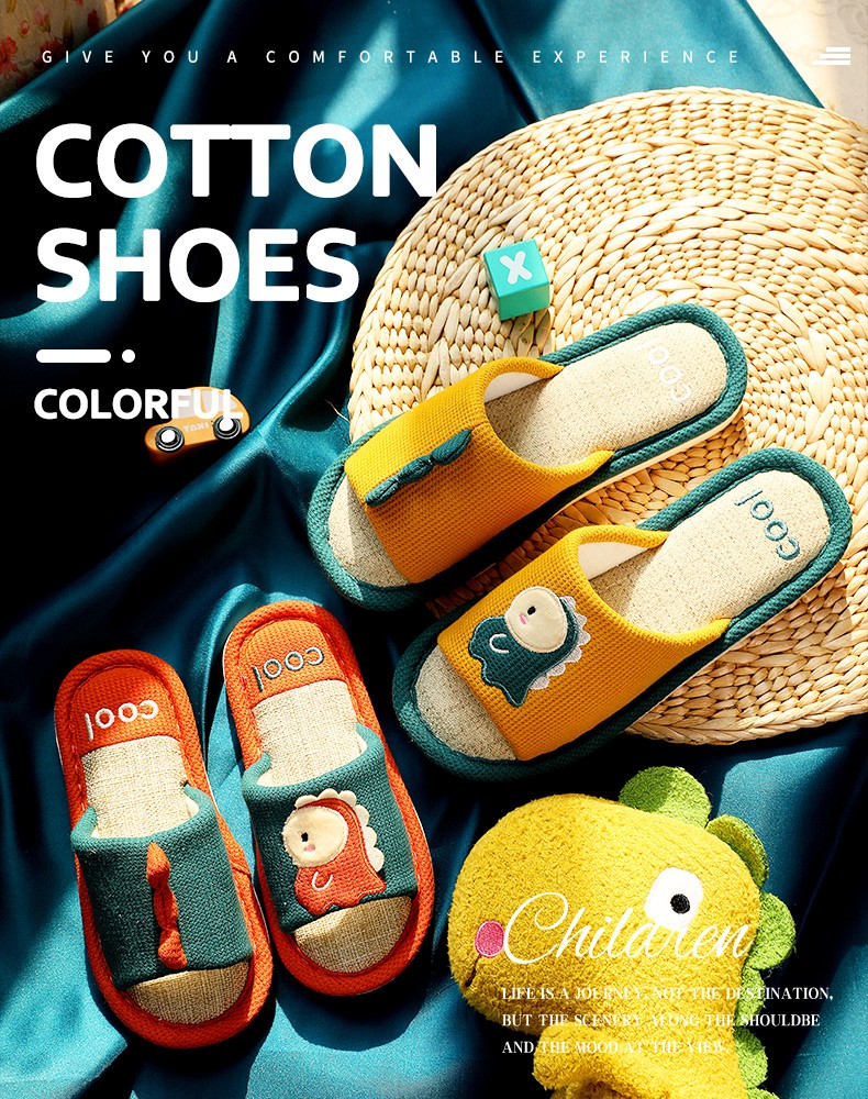 2021 New children's slippers, spring and autumn indoor household boys' and girls' slippers, cartoon anti-slip soft-soled open-toe parent-child slippers detail image 2