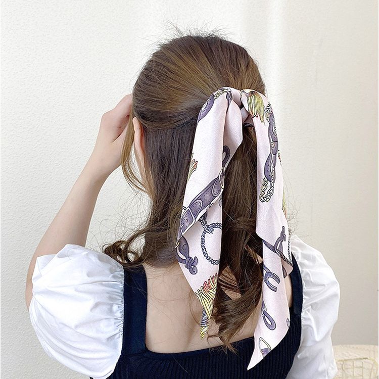 Yiwu quality products: Korean chanel-style ribbons, super ethereal hair bands, women's hair ties, popular ponytail hair ties, women's 2021 new large intestine hair ties Item Picture