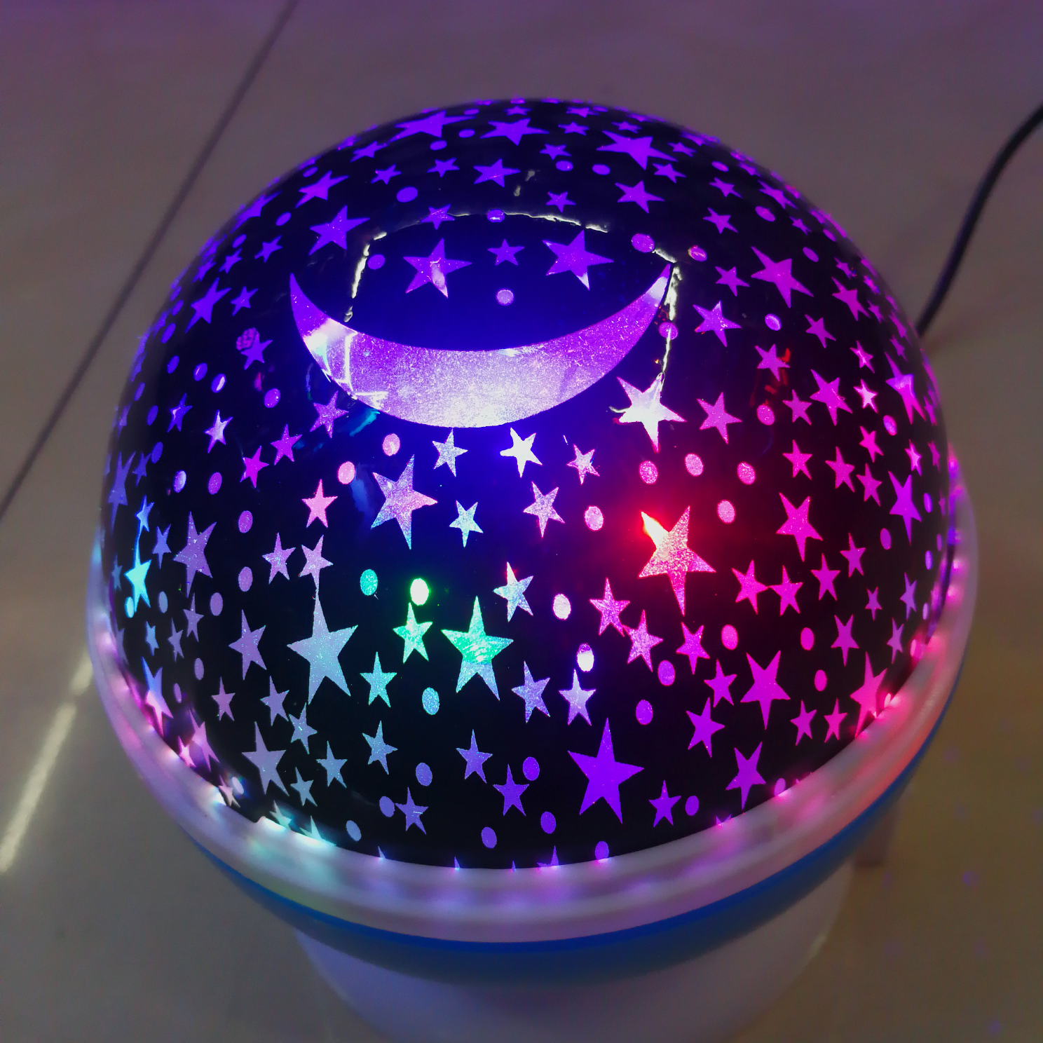 爆款led旋转梦幻星空灯usb星空投影灯卧室3d小夜灯满天星投影仪