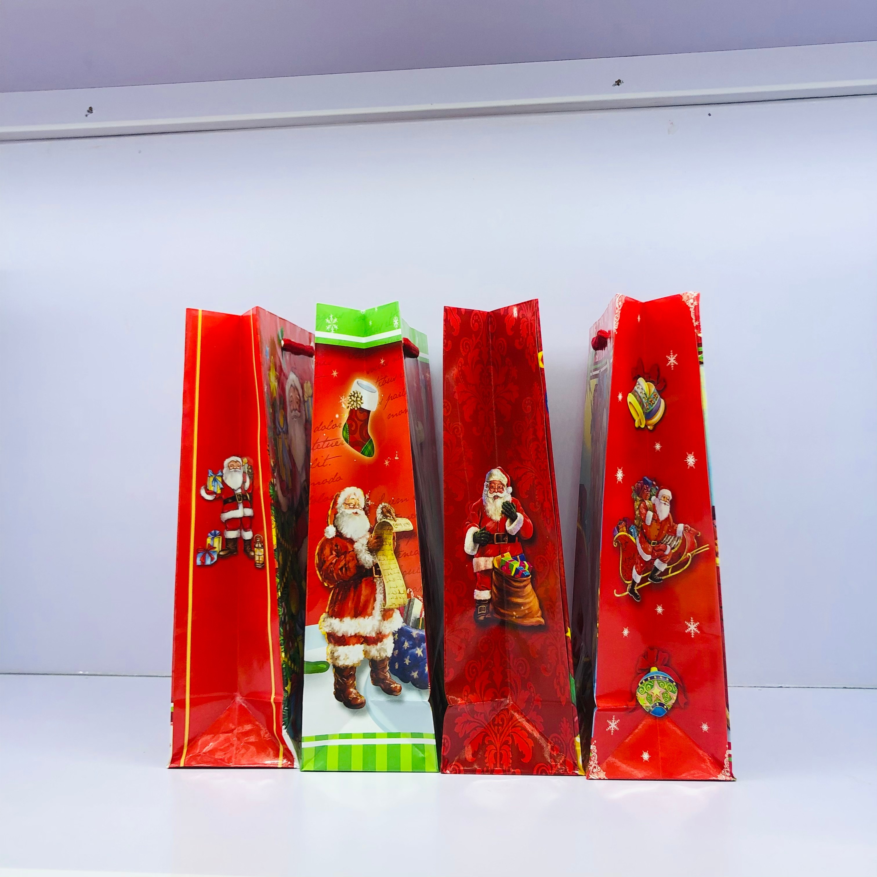 圣诞节礼品袋圣诞纸袋平安夜礼物包装圣诞树铜板纸袋圣诞礼品袋详情图3