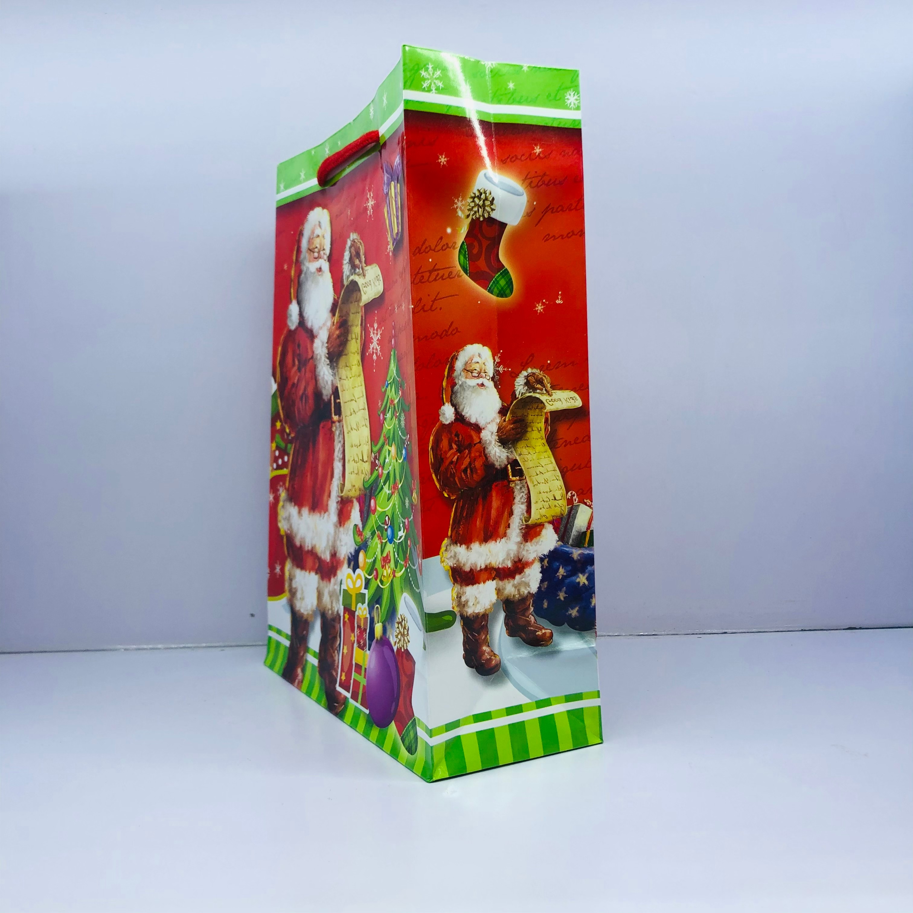 圣诞节礼品袋圣诞纸袋平安夜礼物包装圣诞树铜板纸袋圣诞礼品袋详情图4