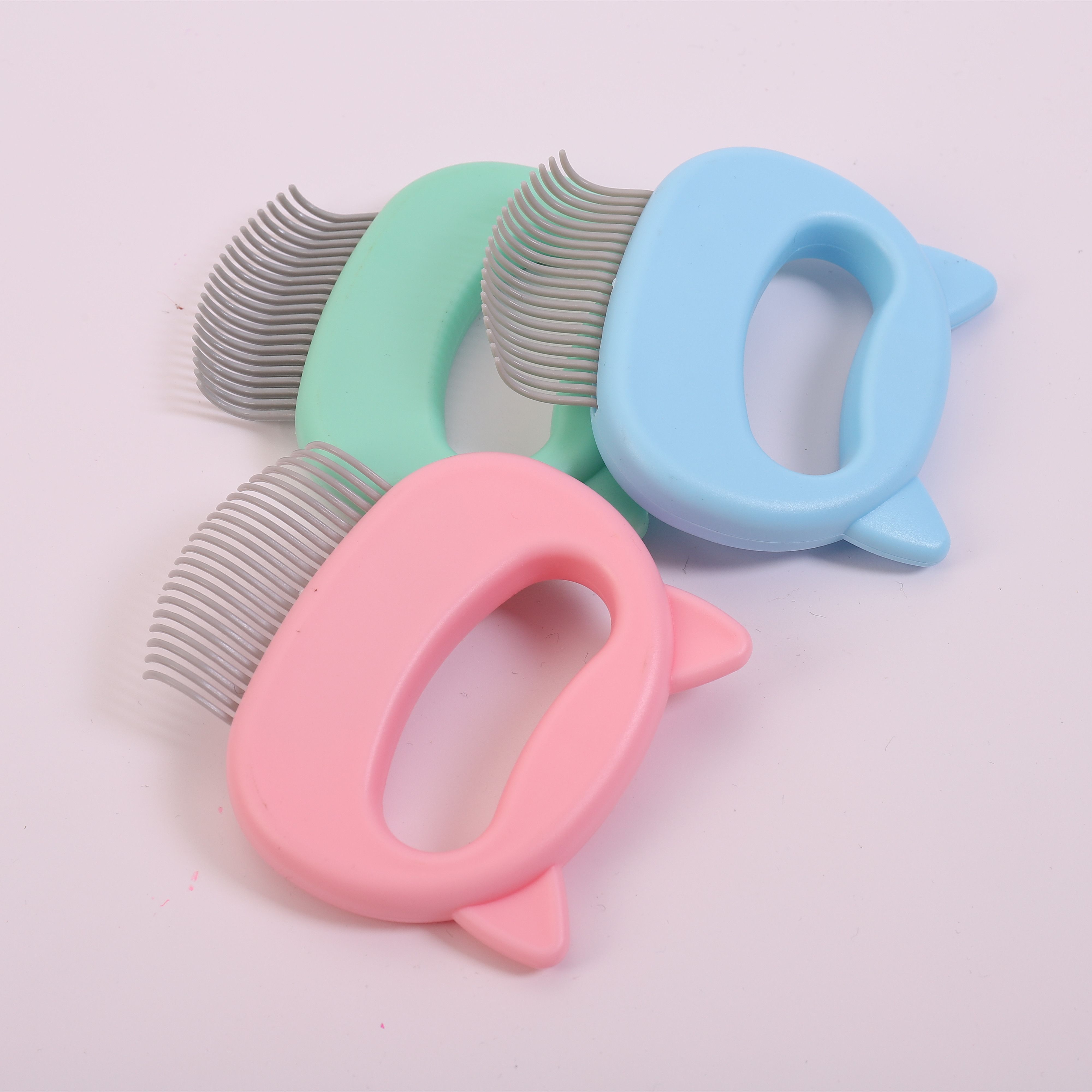 Best-selling cat combs for removing loose hair, cat grooming, long and short hair opening and knotting combs, hair removal massage combs, and beauty pet products