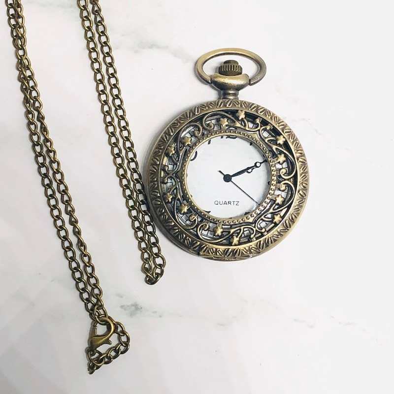 A new personalized carved and skeletonized pocket watch, a retro and nostalgic classic flip quartz watch pic 6