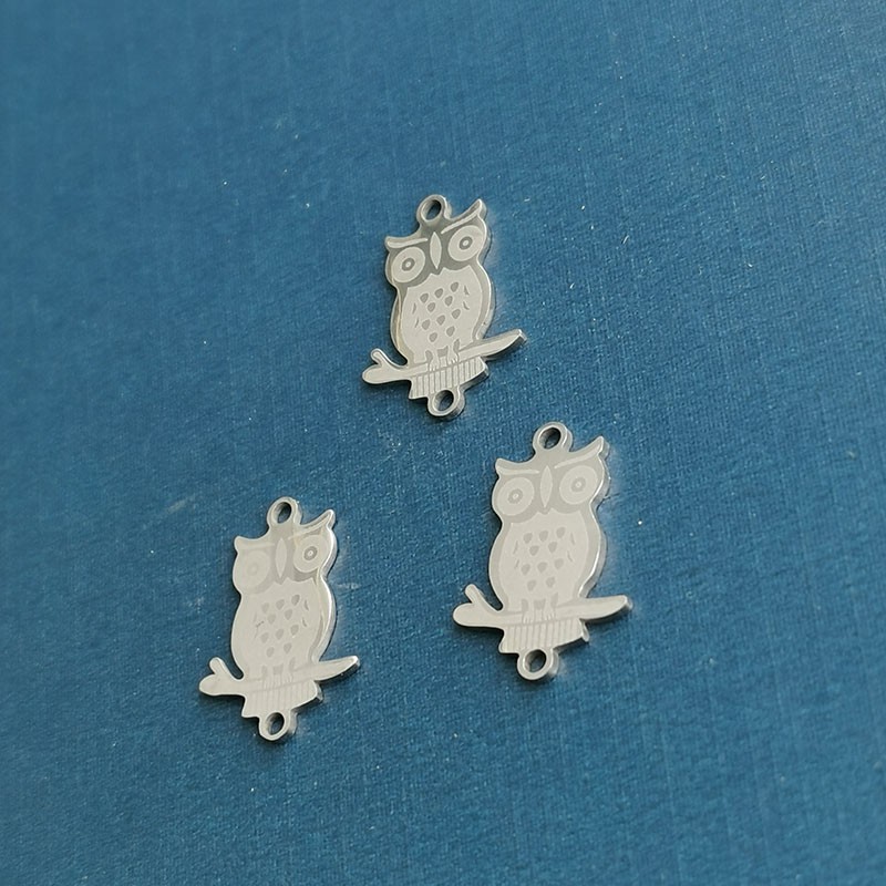 Titanium steel cute owl pendant, bracelet, hanging piece, stainless steel DIY jewelry accessories wholesale detail image 1