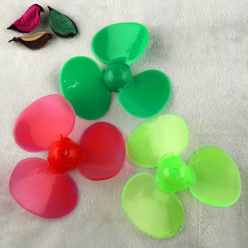 Wind blade fan Small wind blade 90mm wind wheel power pushing force Shunda stationery 70763 three leaf Yiwu department store power generation impeller