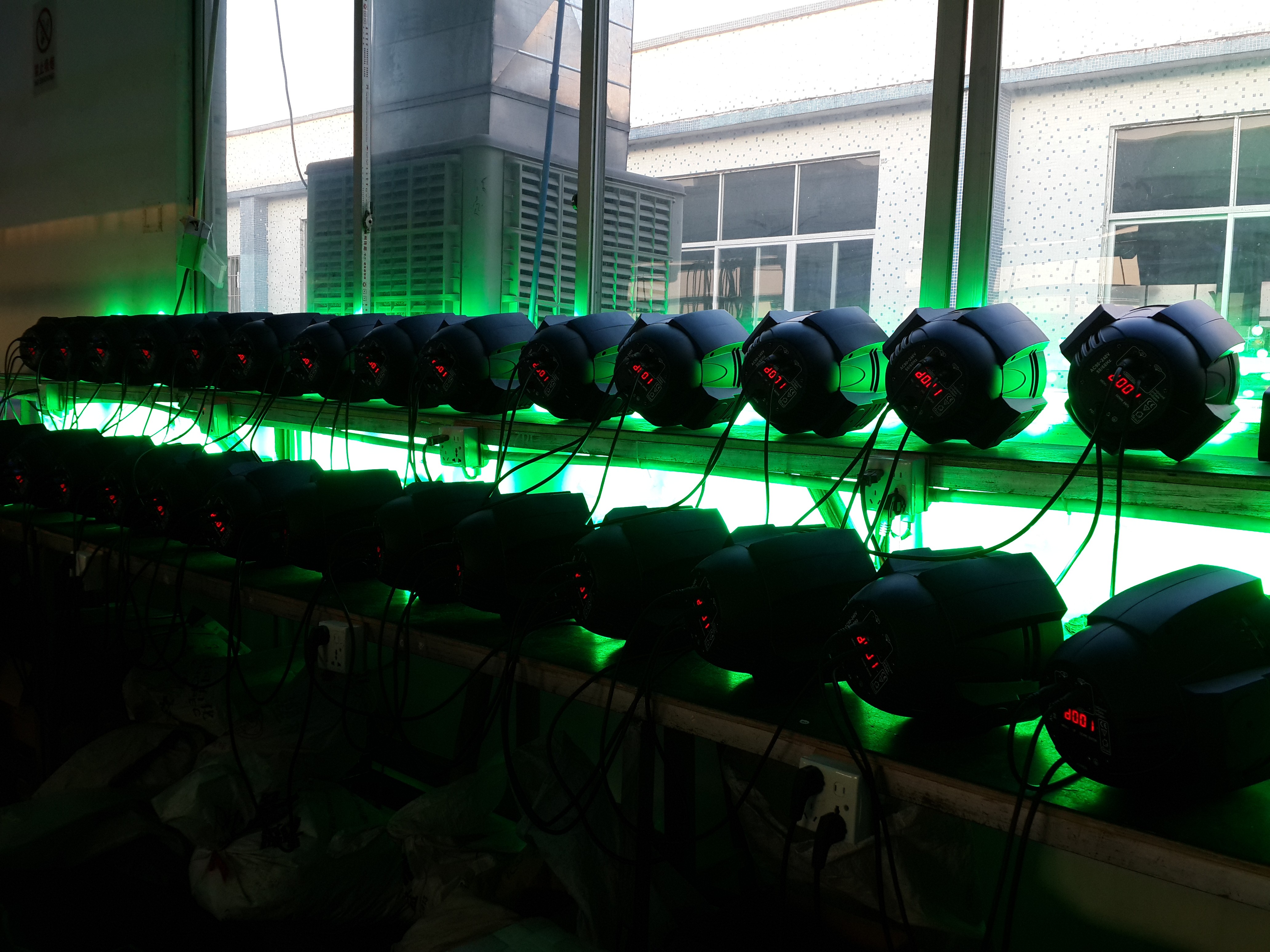 72x3w three-in-one par lamp detail image 5