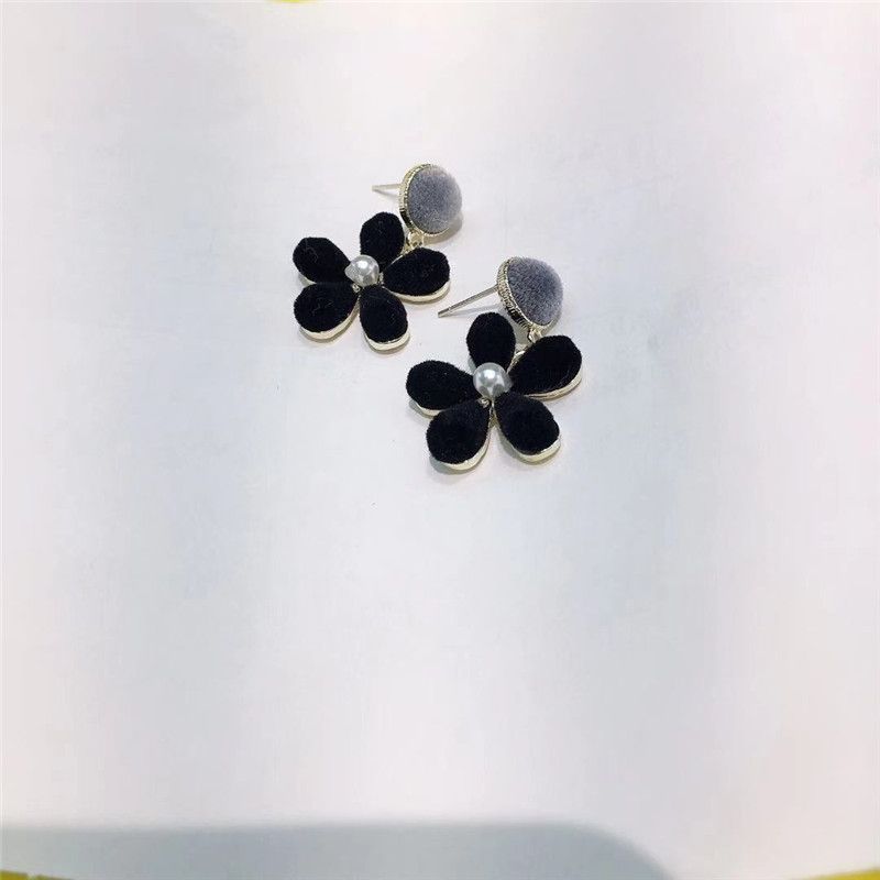 S925 Silver needle high-end glazed yellow-green large flower earrings, Hyuna style versatile, fresh and retro girl stud earrings details Picture