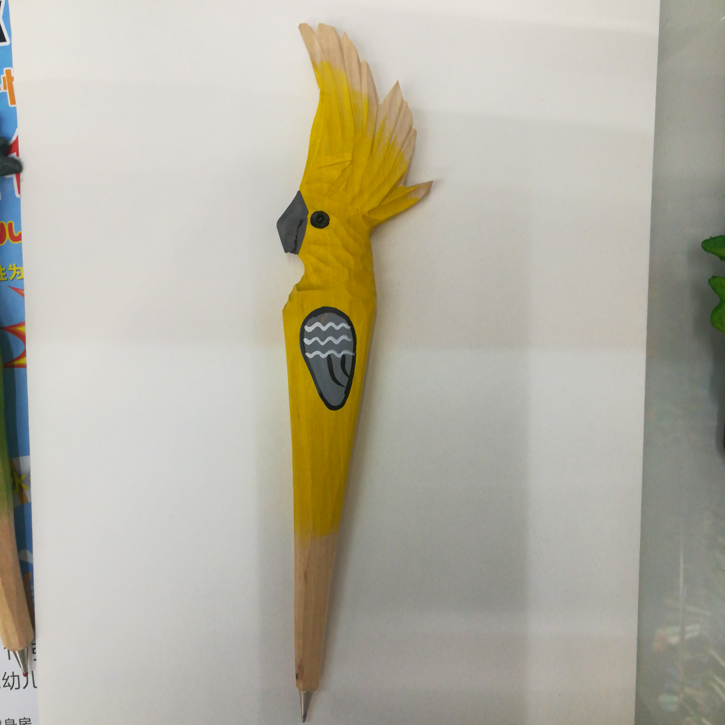 纯手工创意木头雕刻仿真黄凤头鹦鹉木头工艺礼品圆珠笔