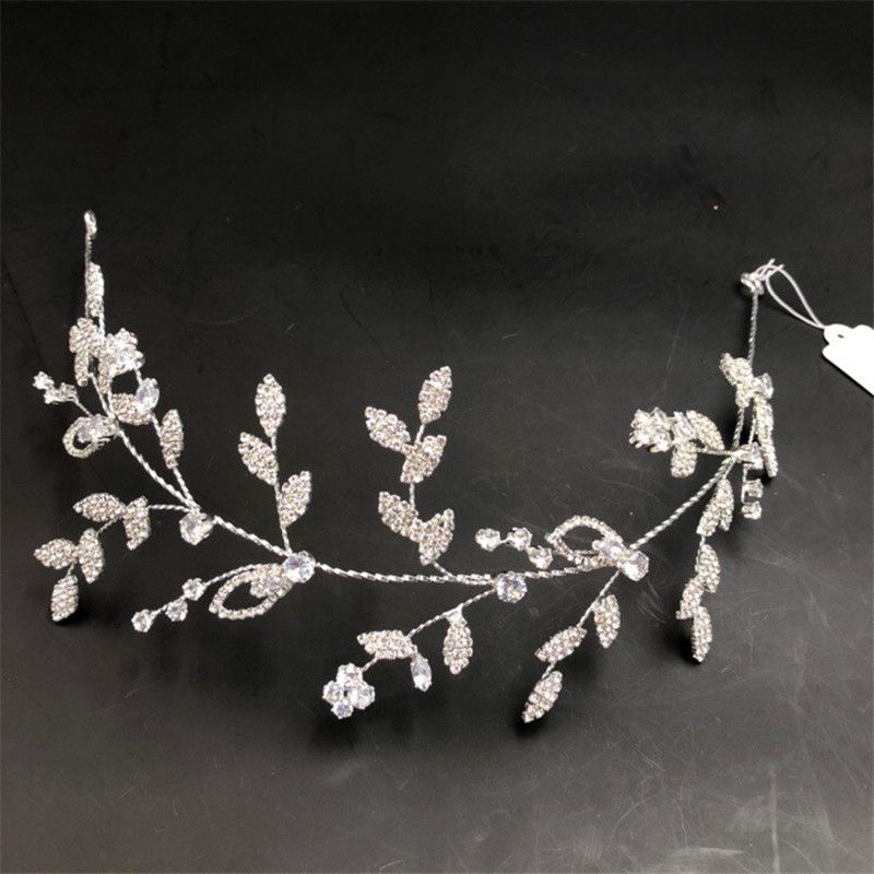 Headwear Hair comb comb female South Korea zircon hairpin wedding dress headwear Application Scenario