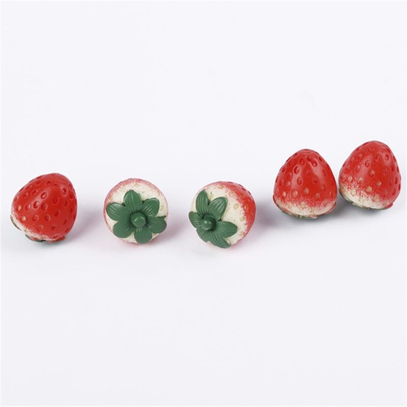 Resin Strawberry Strawberry Jewelry Earrings Strawberry Accessories Resin Artificial Strawberry Silver Gold Hanging Ring Strawberry Application Scenario