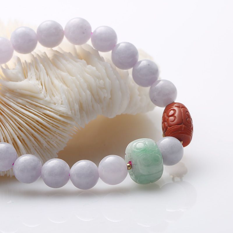 Violet jade bracelet, 999 gold Ruyi peace lock, South Red Road, beautiful and spicy green jade meander beads Application Scenario