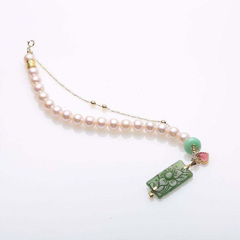 Natural freshwater pearl double-layer bracelet, jade carved square plate, beautiful matching pure gold 999 heart-shaped drip pendant bracelet Application Scenario