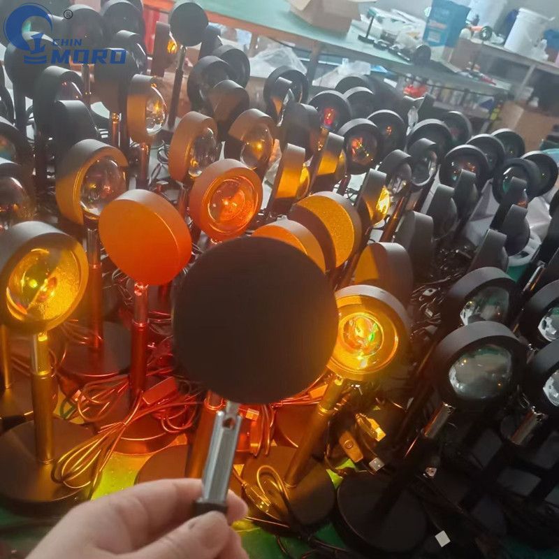 LED灯彩虹投影灯落日灯日不落灯网红直播背景投影氛围台灯白底实物图