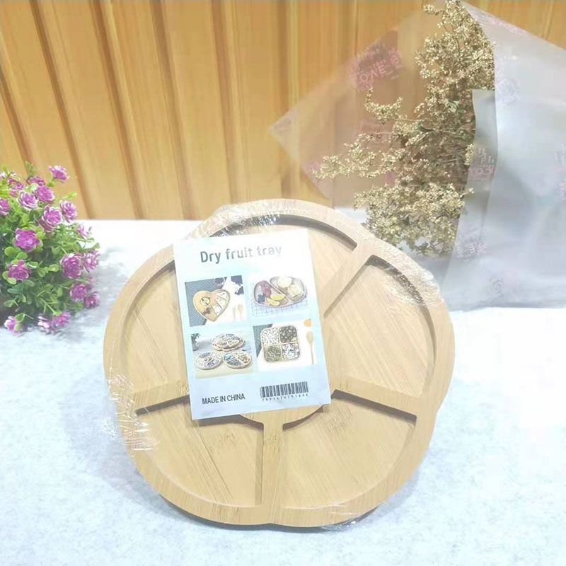 水果拼盘/零食盘/干果盘白底实物图