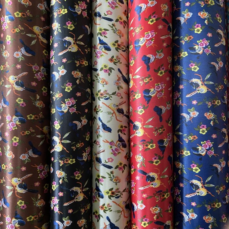 Colección de estampados en color dinky estampados en la parte superior de la ceja 100% poliéster en la parte inferior PVC espumado