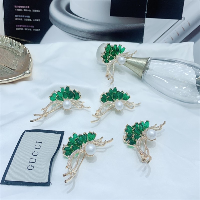 高端胸针女 配饰 简约 镶嵌绿锆石气质高雅高档气质高雅高贵典雅详情图7