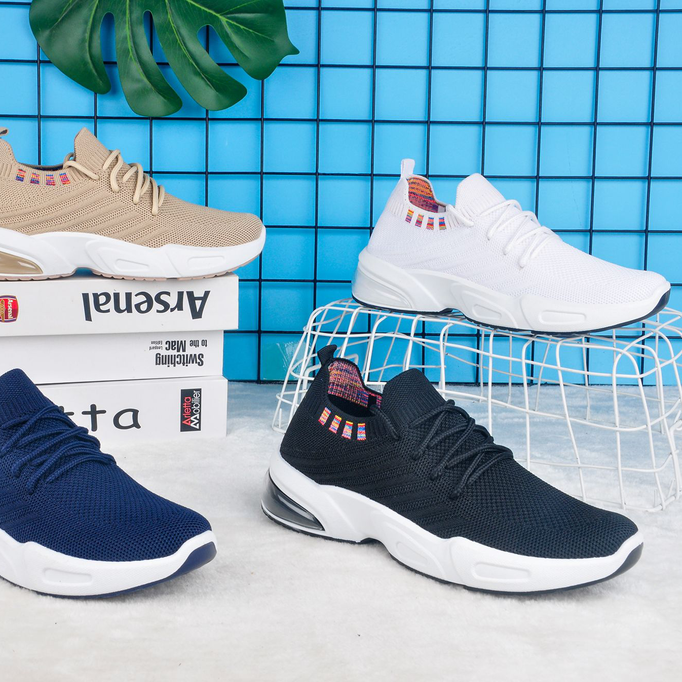 Ladies' breathable casual sports shoes are custom-made for export. We have our own factory for foreign trade and sell directly from the manufacturer.