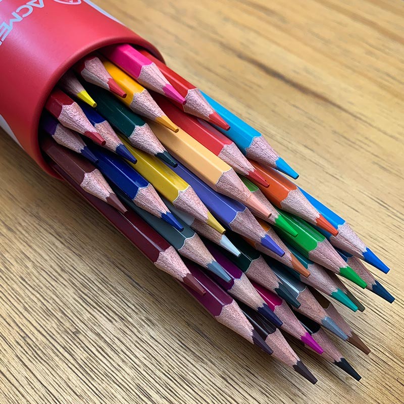 Iron drum packaging with pencils neatly arranged