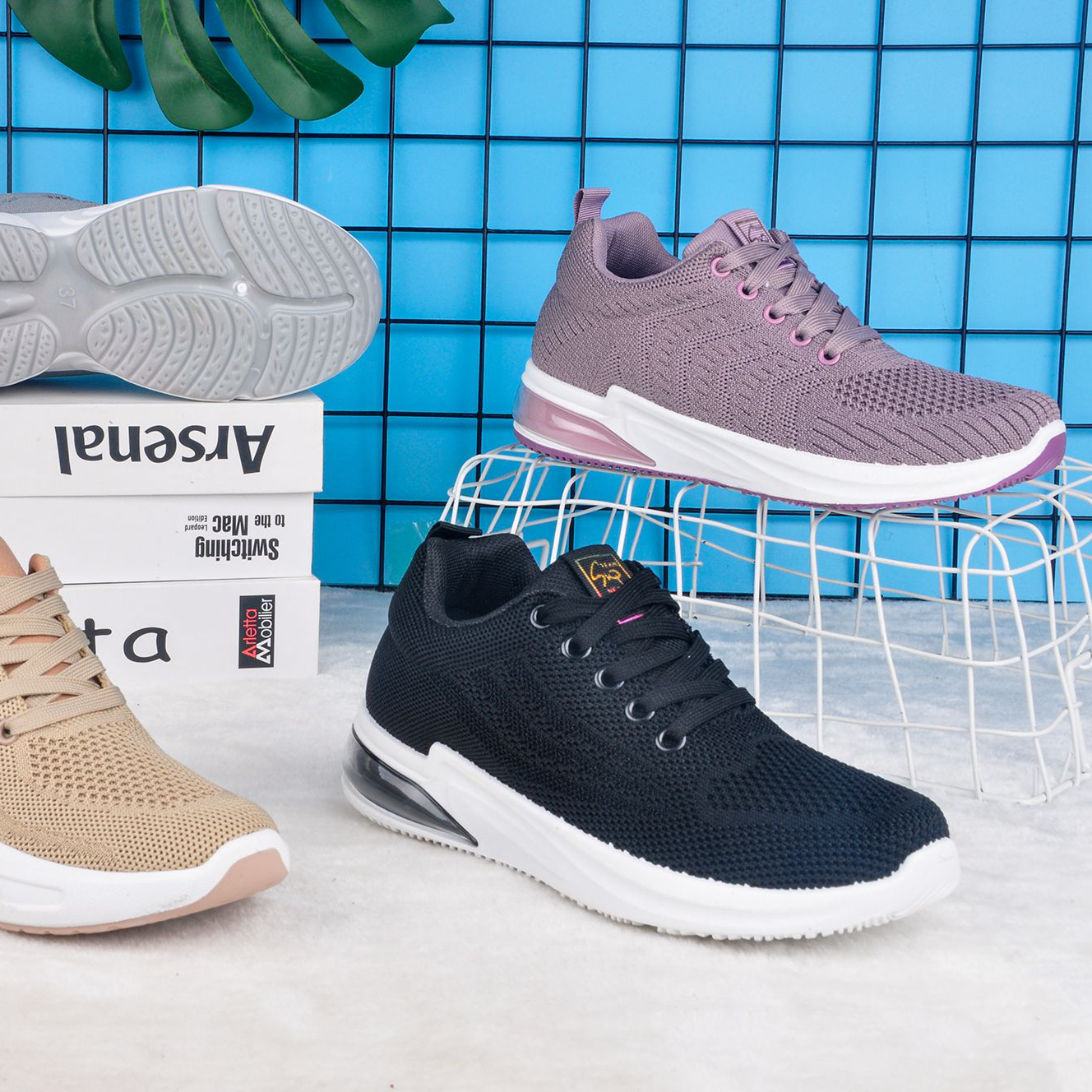 Feizhi women's sports shoes, running shoes and cloth shoes are casual and breathable.