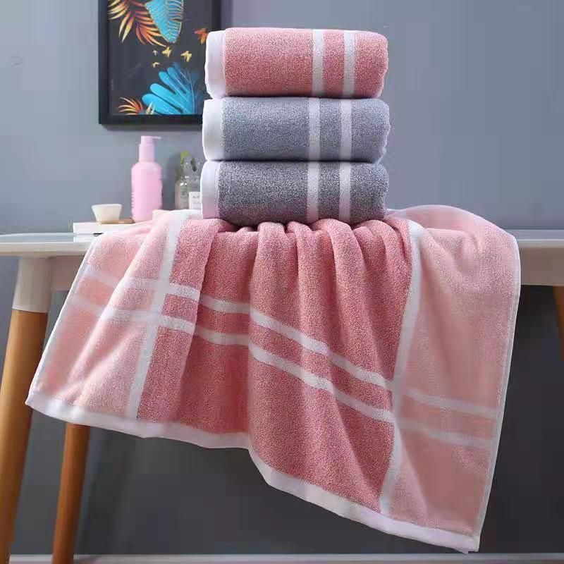 Well Grid Bath Towel