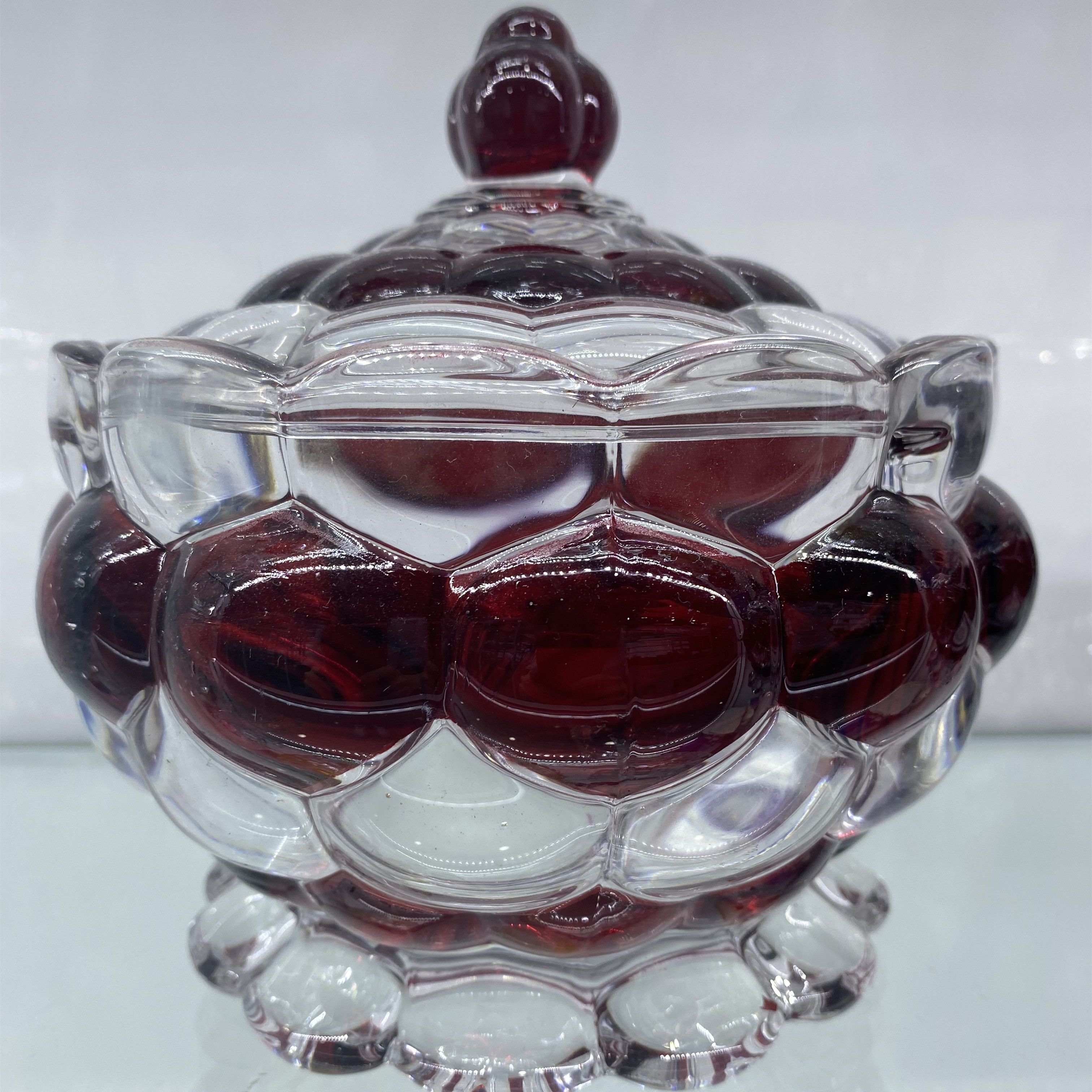 Red glass jar sugar jar, small snack jar