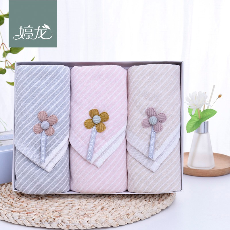 【 3-piece box Set 】 New pure cotton gauze material gift box towel set with small flower decoration gauze face towel detail image 11