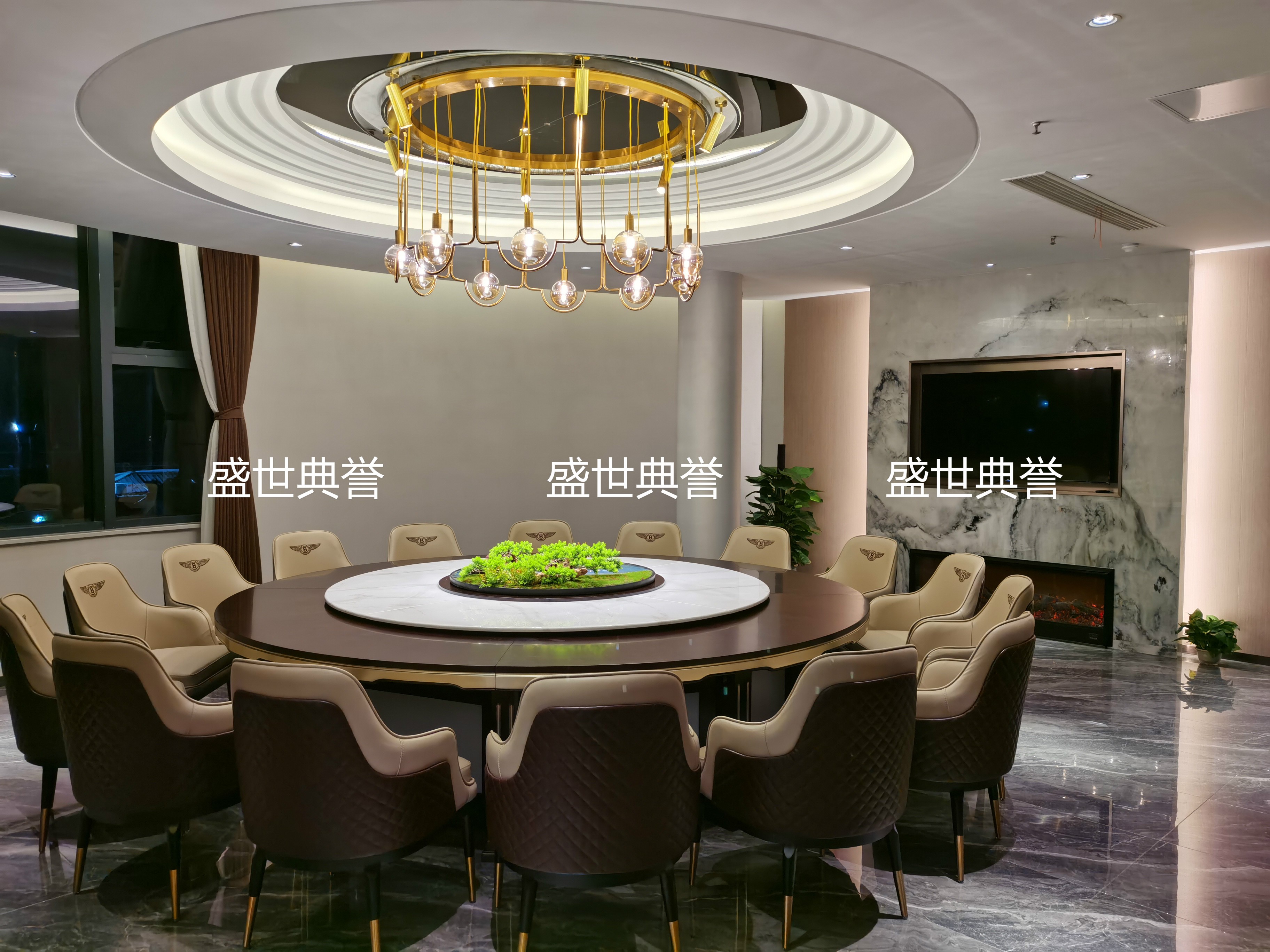 武汉度假酒店包厢实木桌会所现代轻奢电动转盘餐桌饭店电动大圆桌