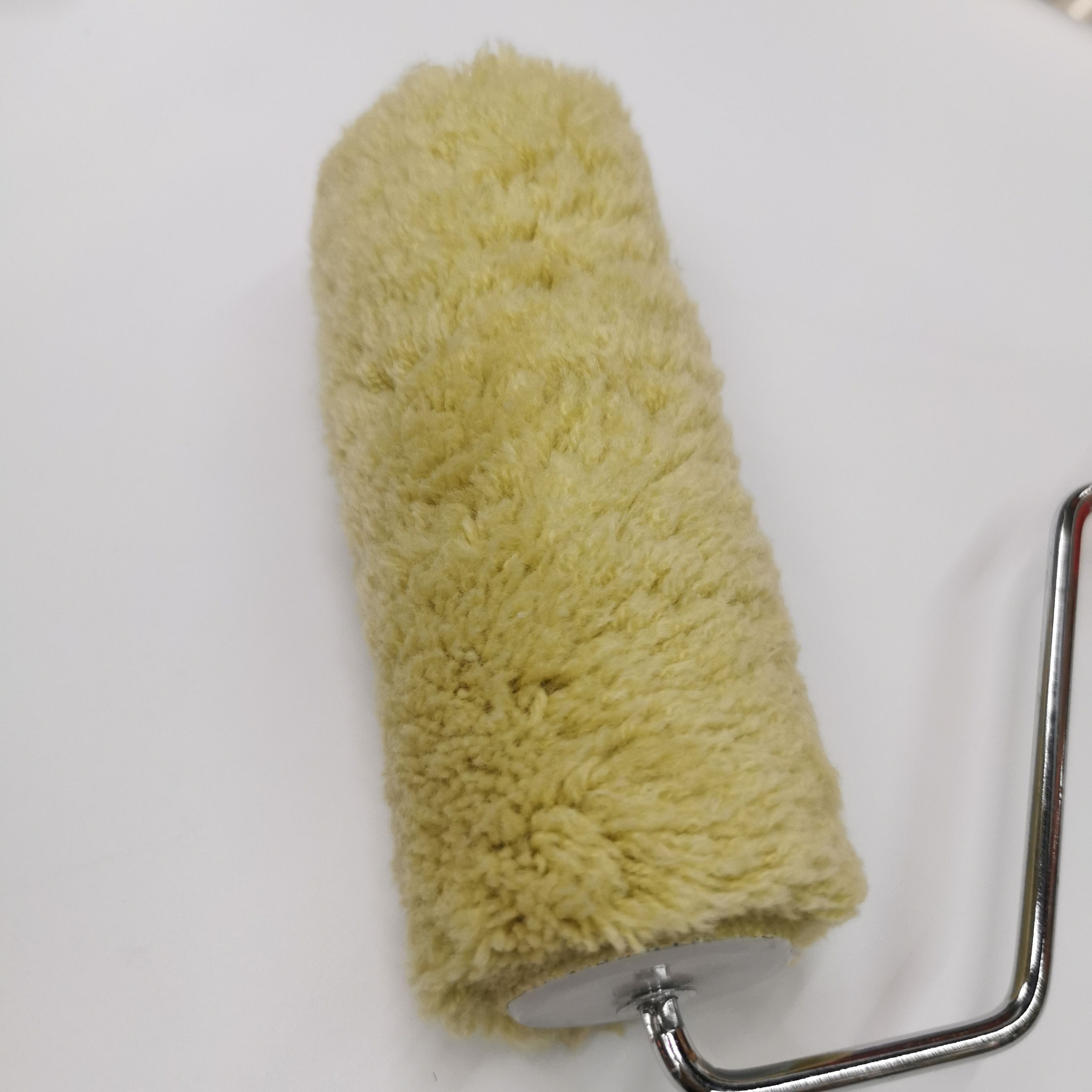 This is a high-end, practical and good-looking style of roller brush. It is a 9-inch fruit green roller brush with a diameter of 38MM details Picture