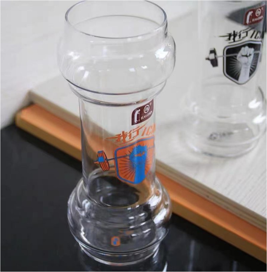 Creative glass cups, dumbbell cups, beer mugs, draft beer cups, hot drink cups, commercial juice cups, beverage cups, water cups, orange tea cups detail image 2