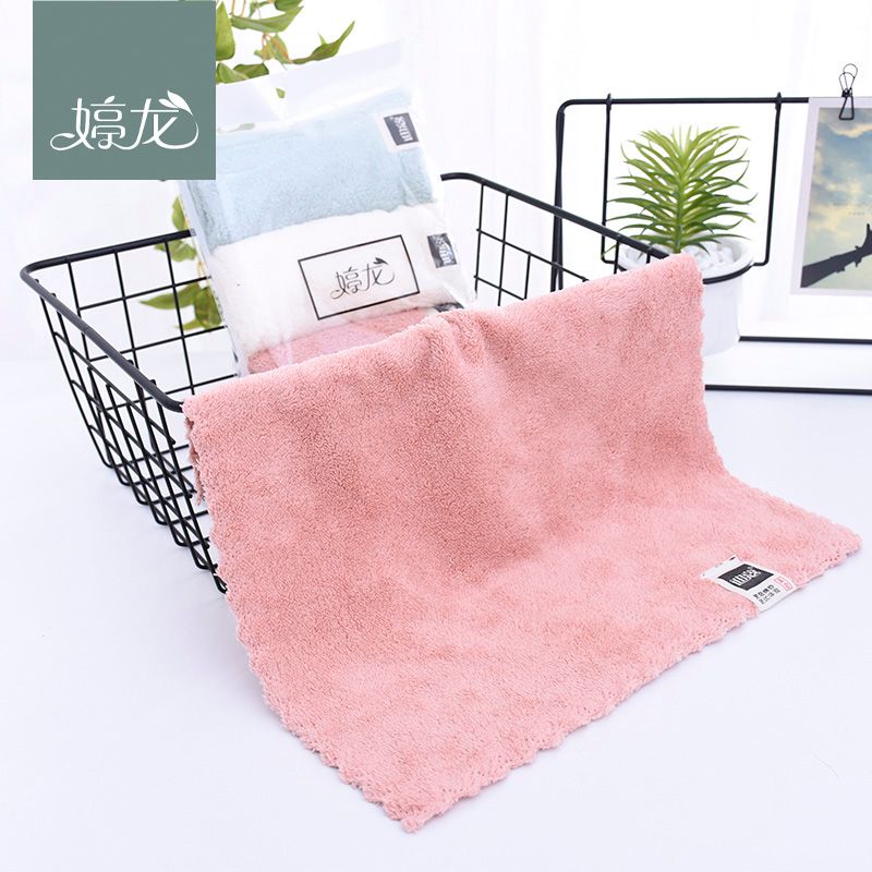 【 Three-piece Set 】 Coral fleece solid color three-piece set square towel, flat towel with logo, facial cleansing towel Application Scenario