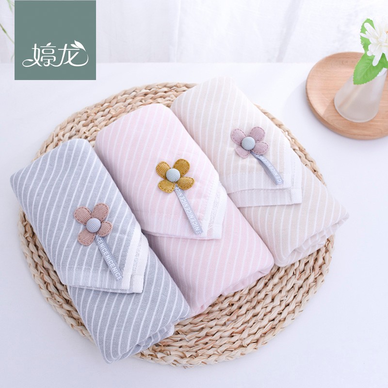 【 3-piece box Set 】 New pure cotton gauze material gift box towel set with small flower decoration gauze face towel detail image 7