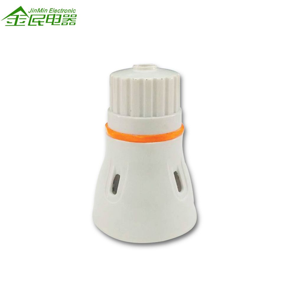 The manufacturer offers cross-border foreign trade supply and export of lamp holders with PC shells and copper inner cores. Customized B22/E27 lamp heads are available for Africa