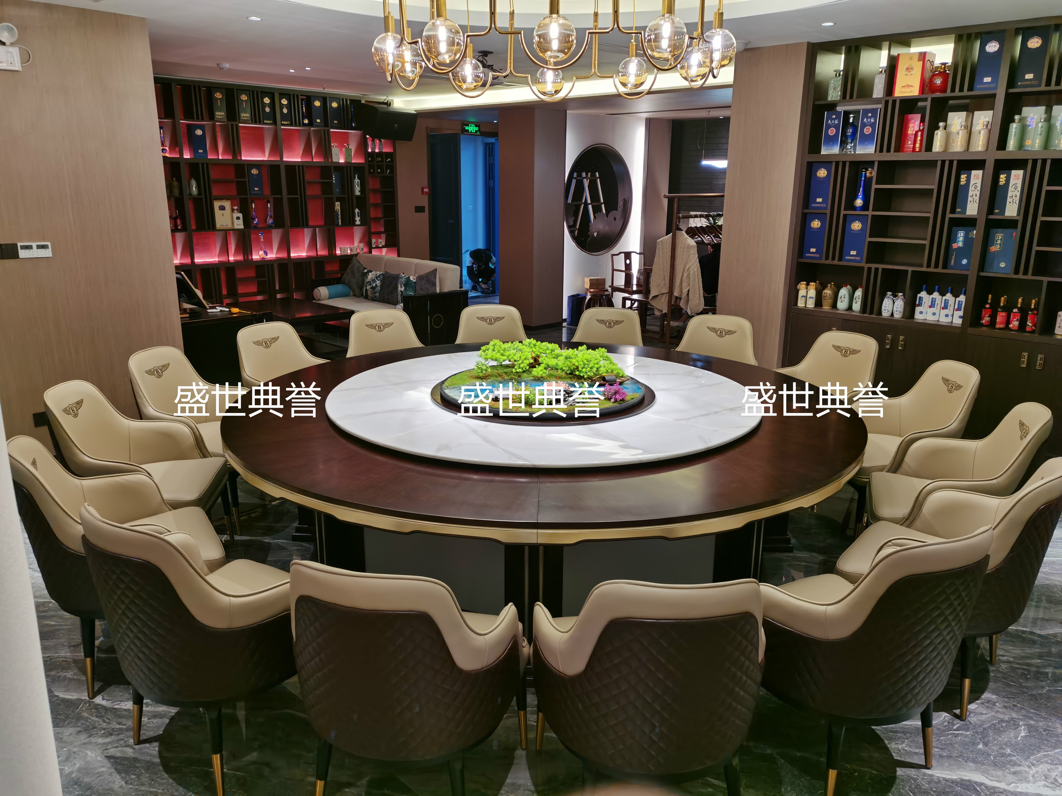 武汉度假酒店包厢实木桌会所现代轻奢电动转盘餐桌饭店电动大圆桌