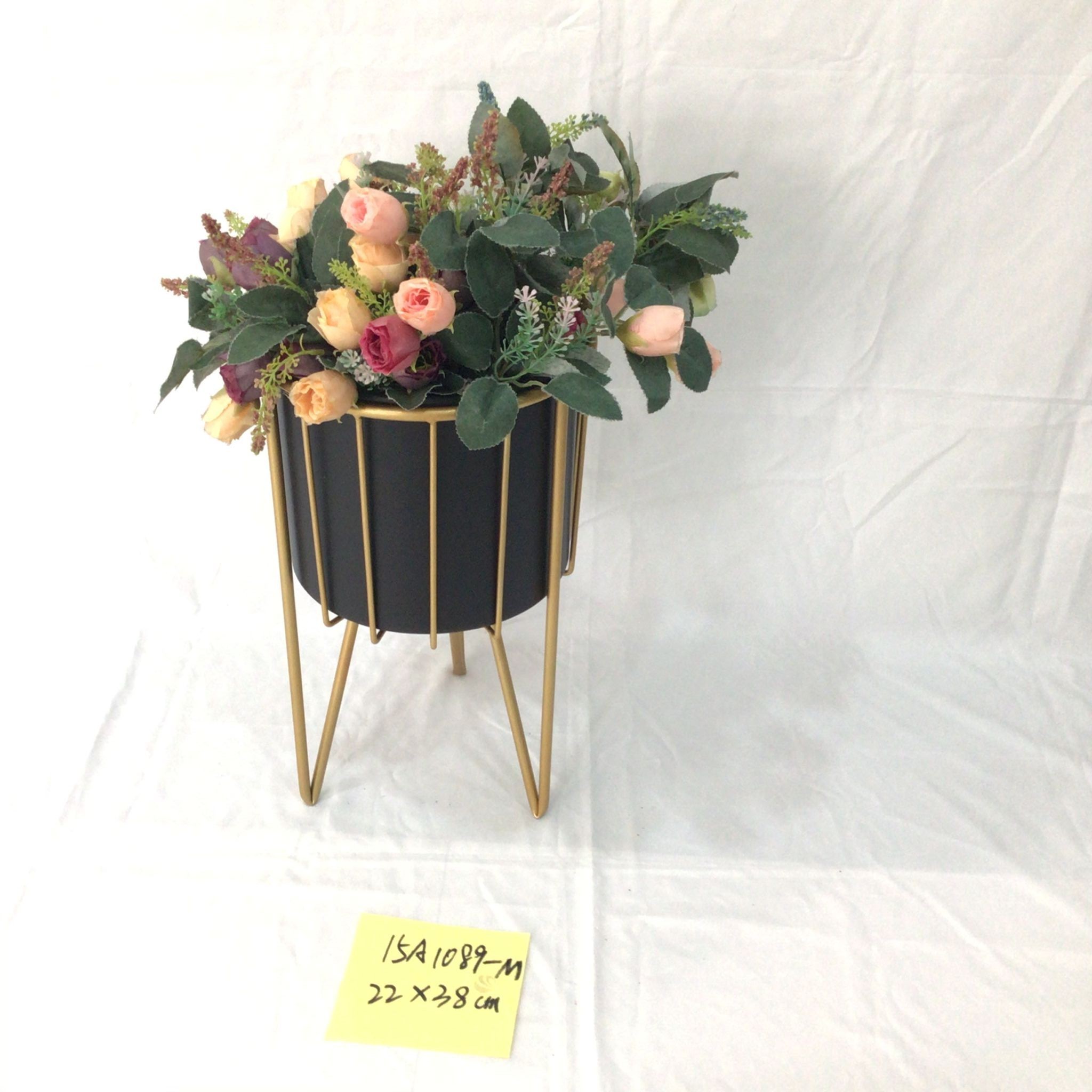 Nordic ironwork flower stand storage rack, indoor living room light luxury flower stand, balcony floor-standing flower stand detail image 5