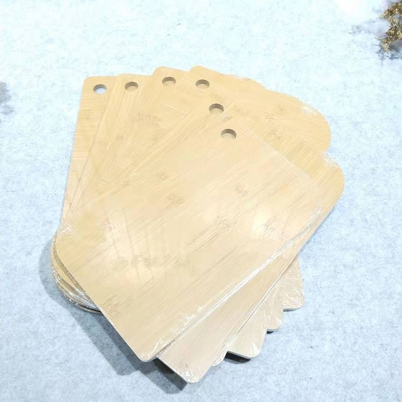 Jiehao Natural Bamboo kitchen and restaurant Creative household fruit cutting board, hanging cutting board, healthy cutting board wholesale detail image 4