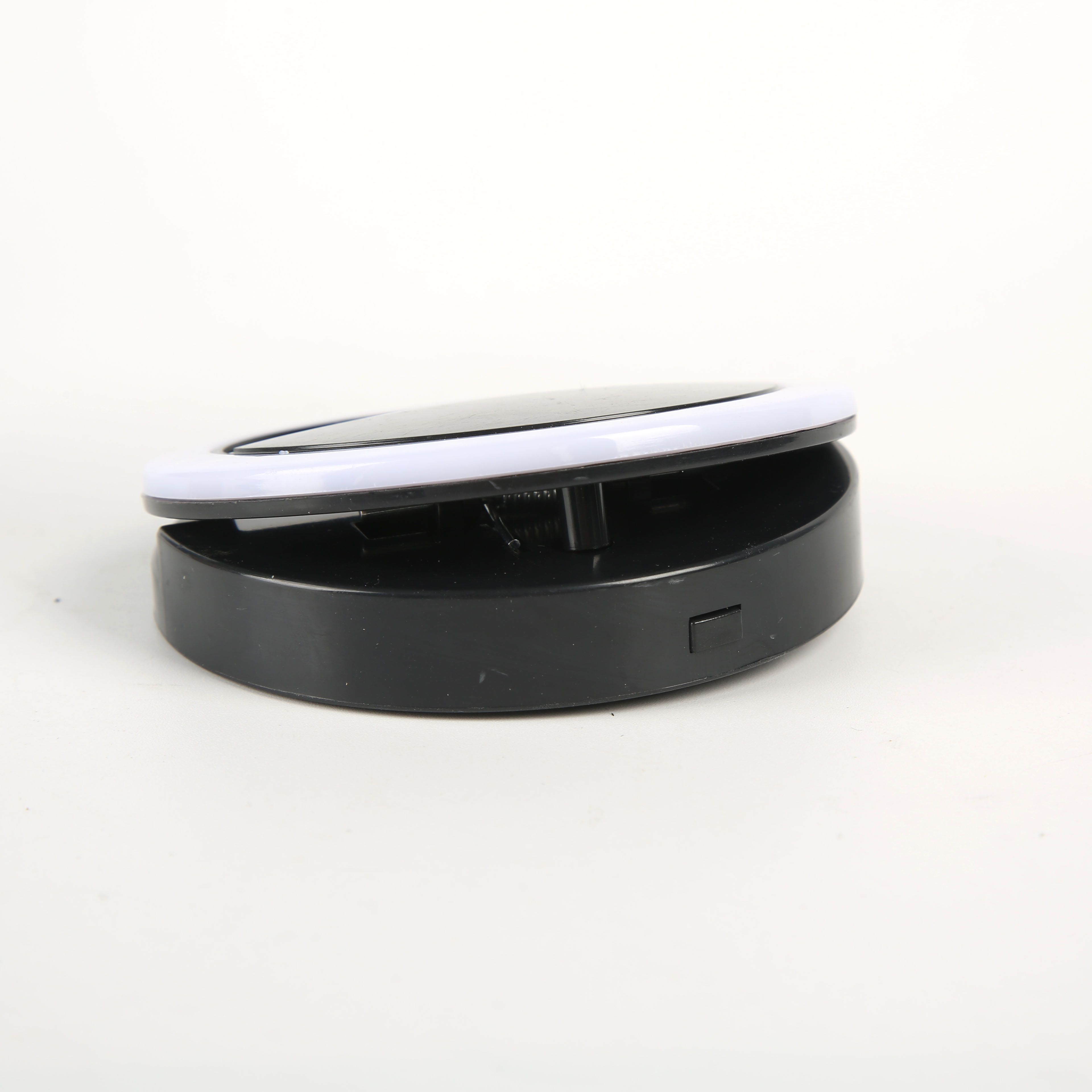 Mobile phone fill light, LED beauty selfie flash, circular live streaming fill light, mini selfie light Item Picture
