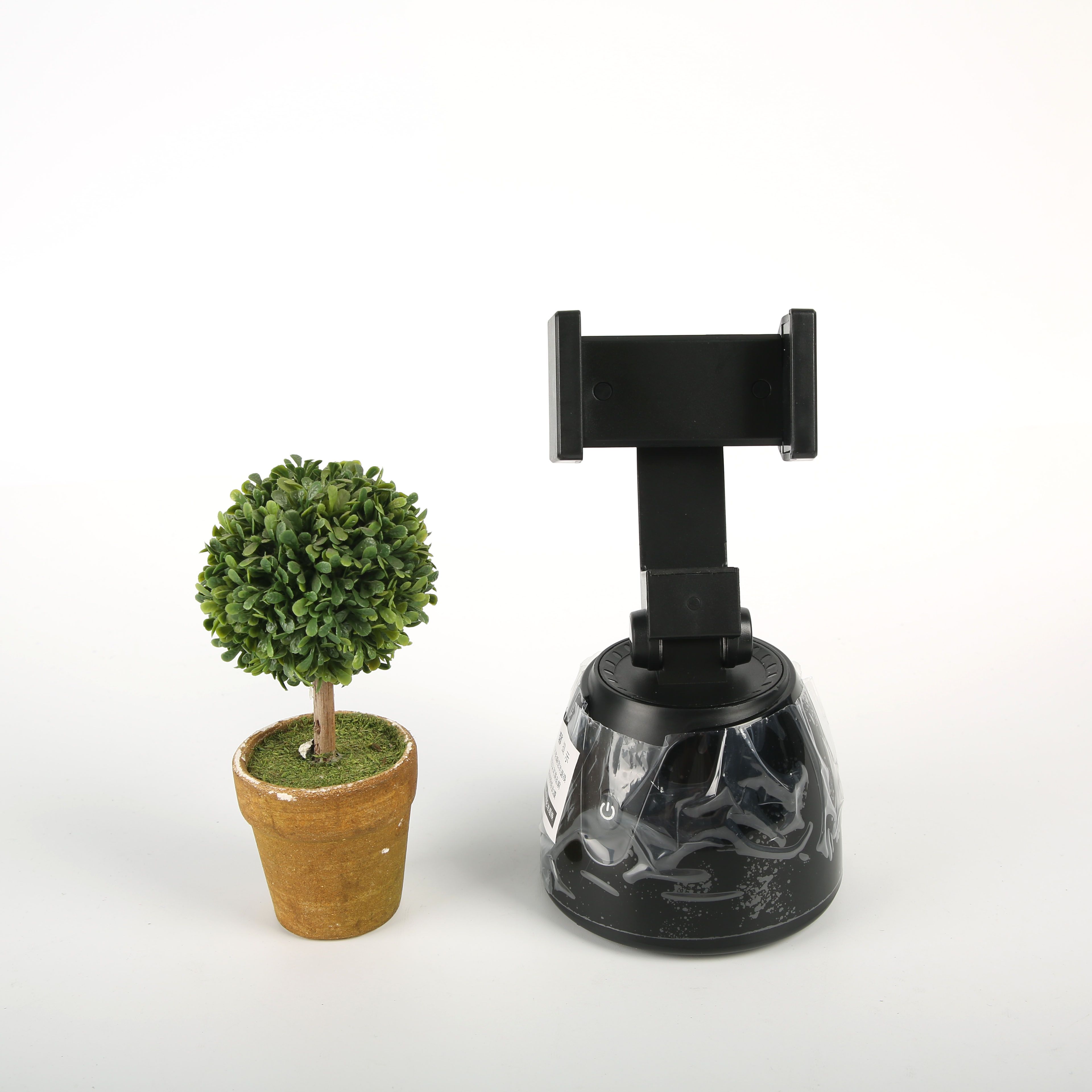 新款360智能跟拍云台人脸识别户外拍摄易随拍手机自拍直播稳定器 举报 本产品采购属于商业贸易行为白底实物图