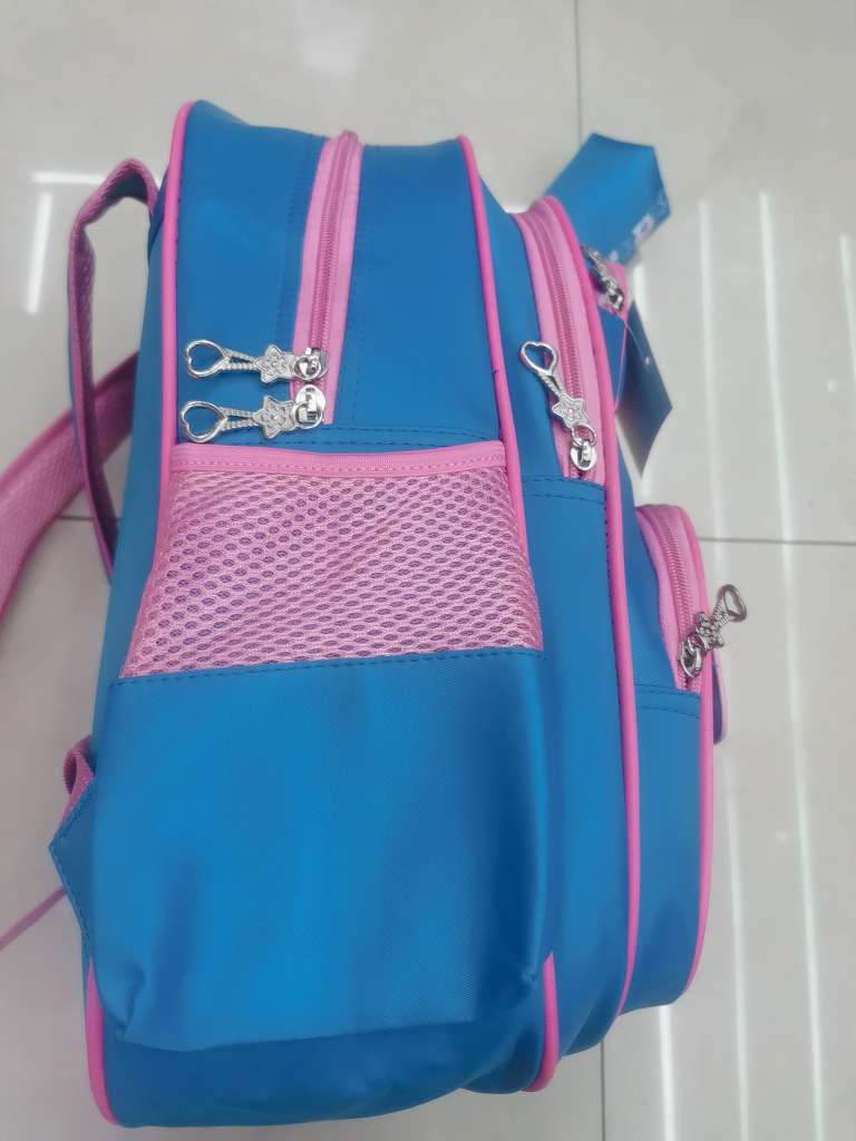 Boutique Schoolbag Application Scenario