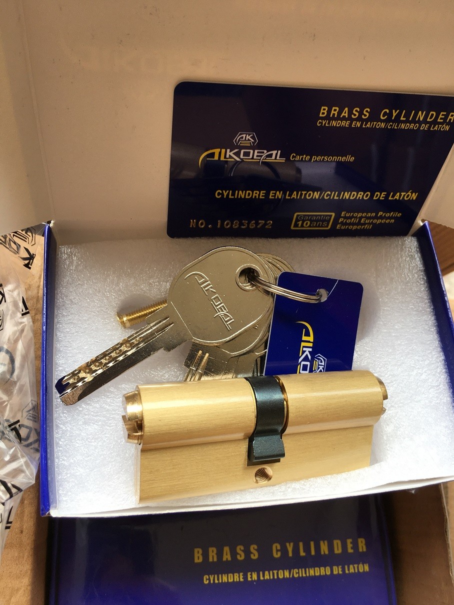 铜锁芯；70铜锁芯；双开铜锁芯；高级铜锁芯，礼品盒锁芯；AK70-5K；ALKOBAL锁芯详情图1