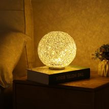 新款LED卧室铝丝台灯麻球床头夜灯网红地摊货源太阳灯户外可用