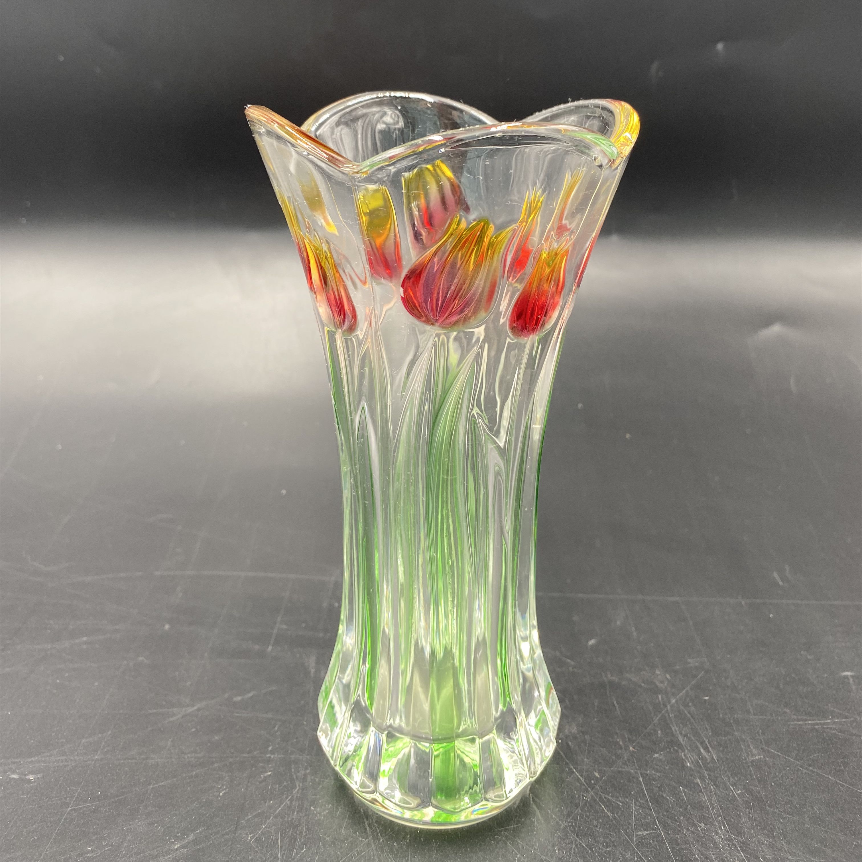 Vase ornaments, simple living room flower arrangements, large-sized lilies, lucky bamboo, hydroponic dried flowers, transparent glass bottles for home use